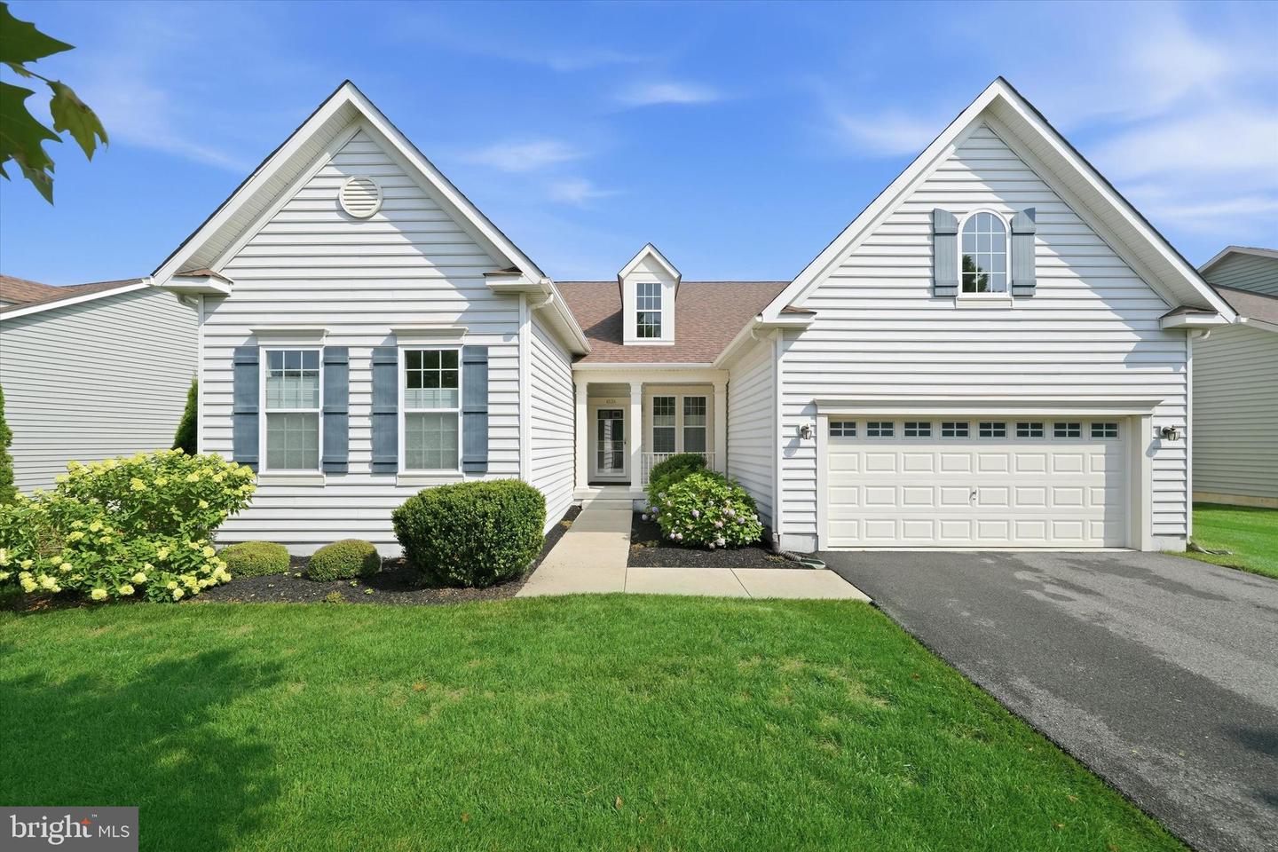 4534 Cagney Ln Property Photo 1