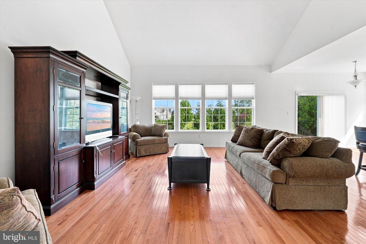 4534 Cagney Ln Property Photo 15