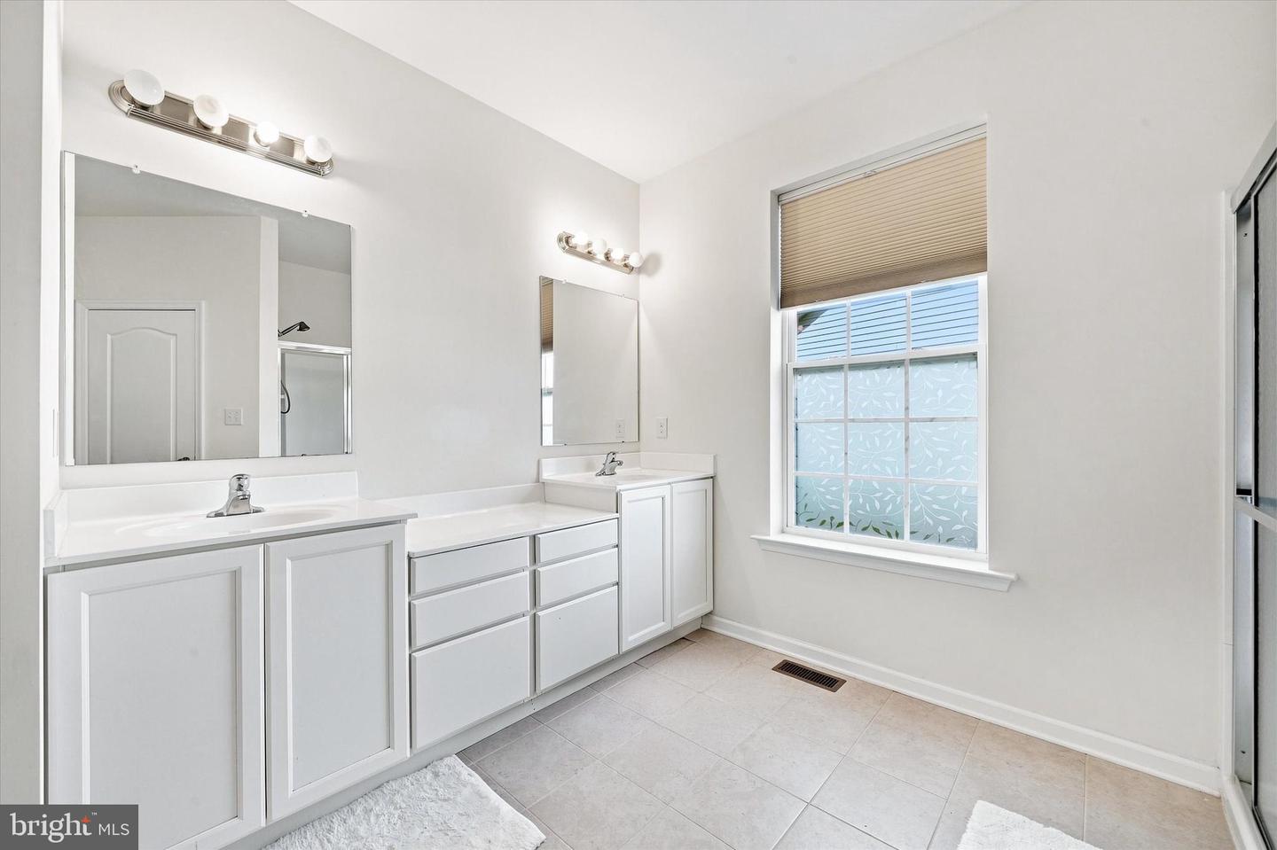 4534 Cagney Ln Property Photo 28