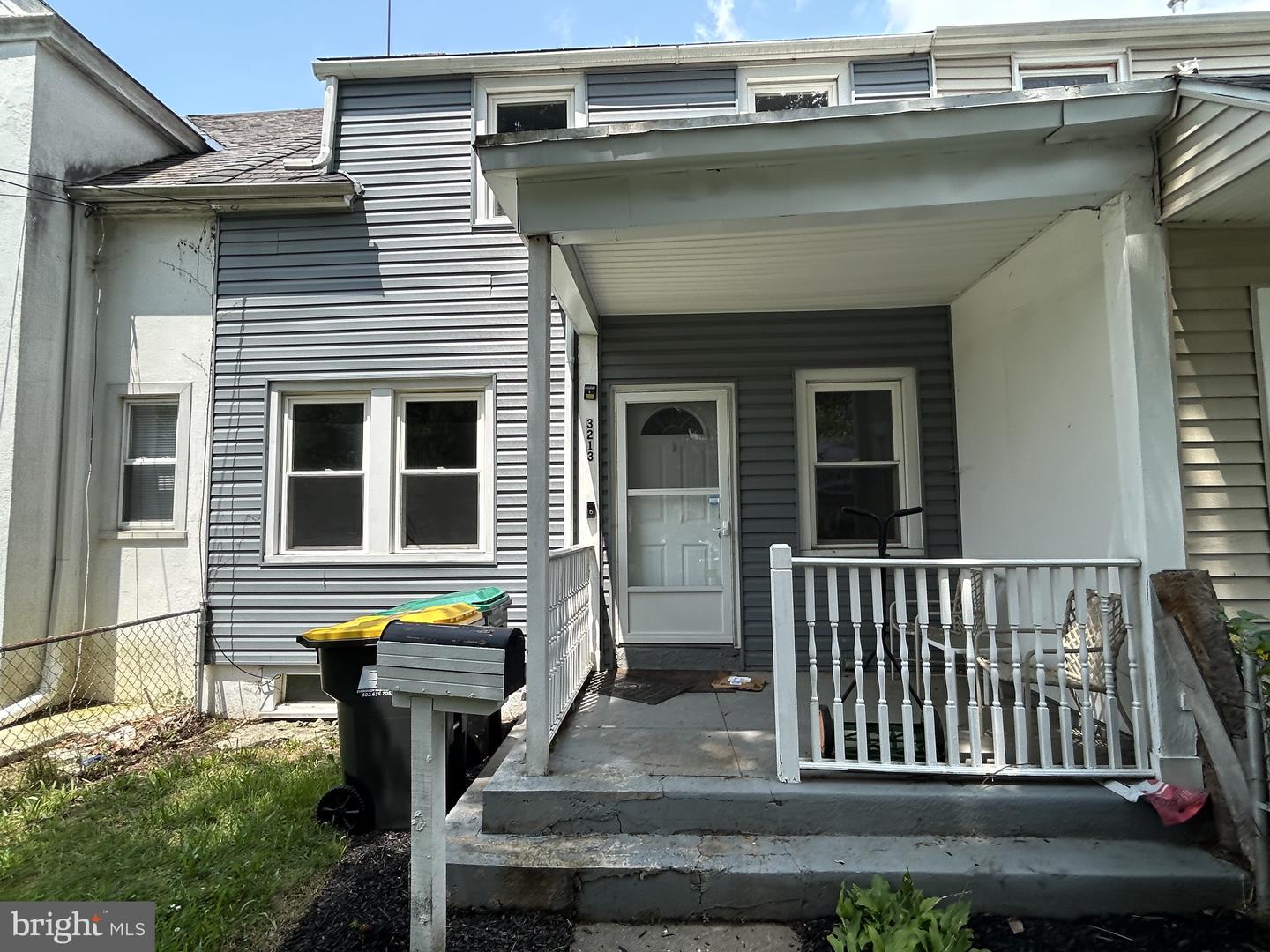 3213 E Court Ave Property Photo 1