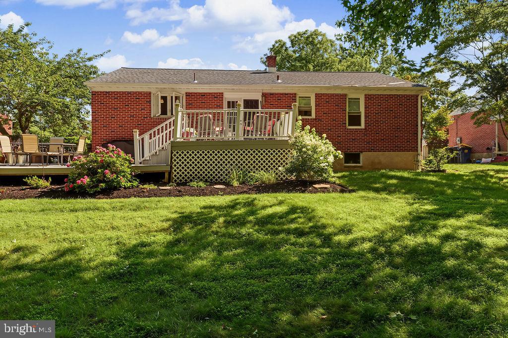 135 Casimir Dr Property Photo 8