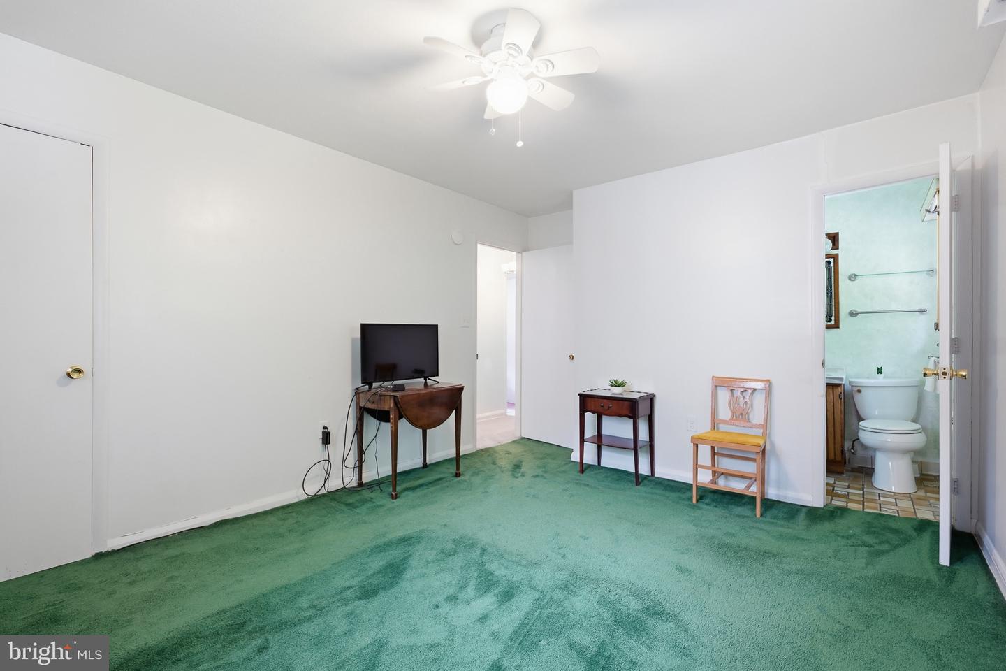 11 Sturbridge Dr Property Photo 17
