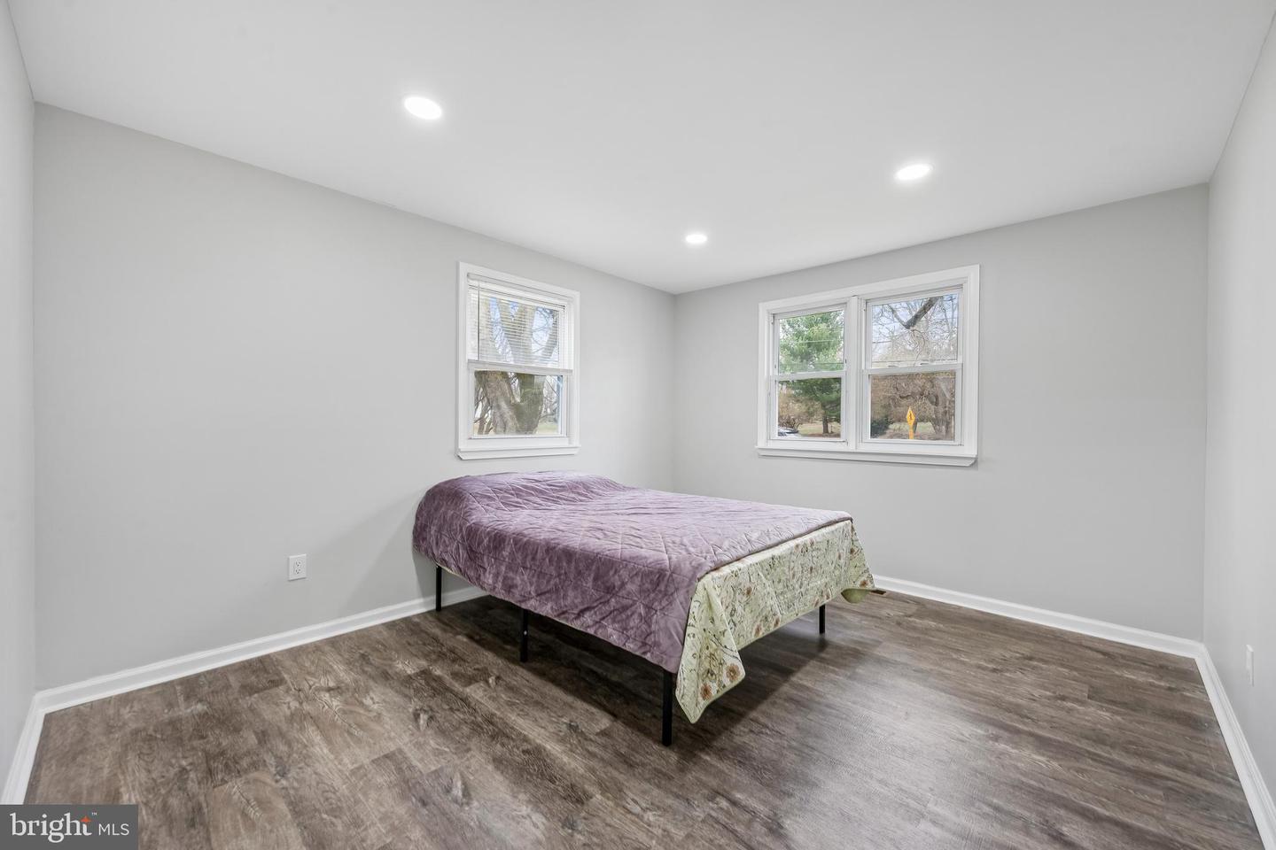 2 Gina Dr Property Photo 16