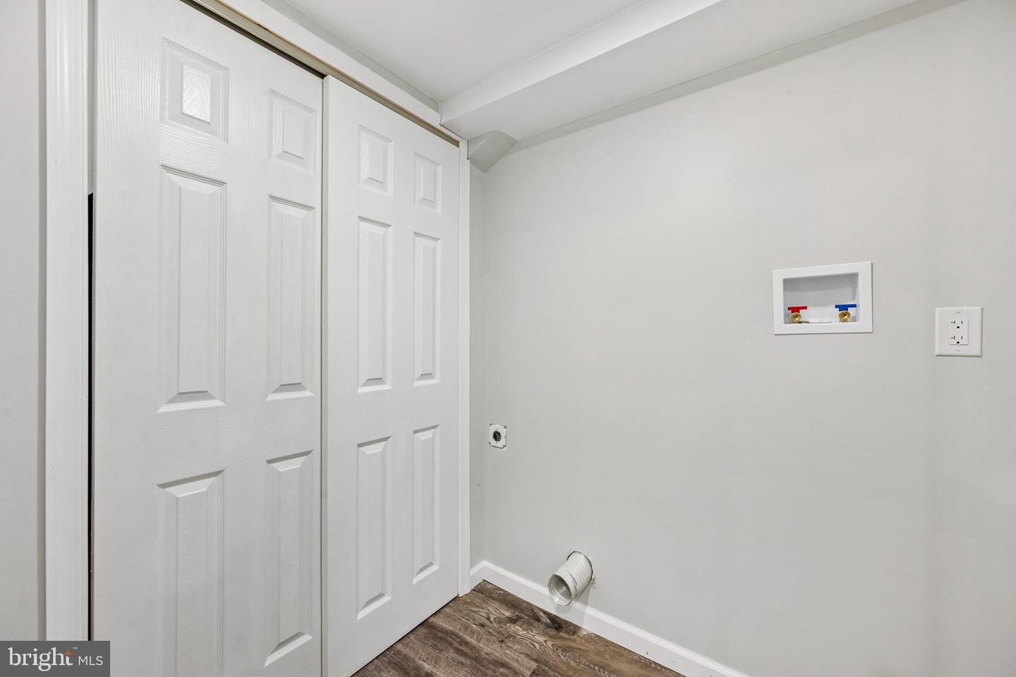 2 Gina Dr Property Photo 21