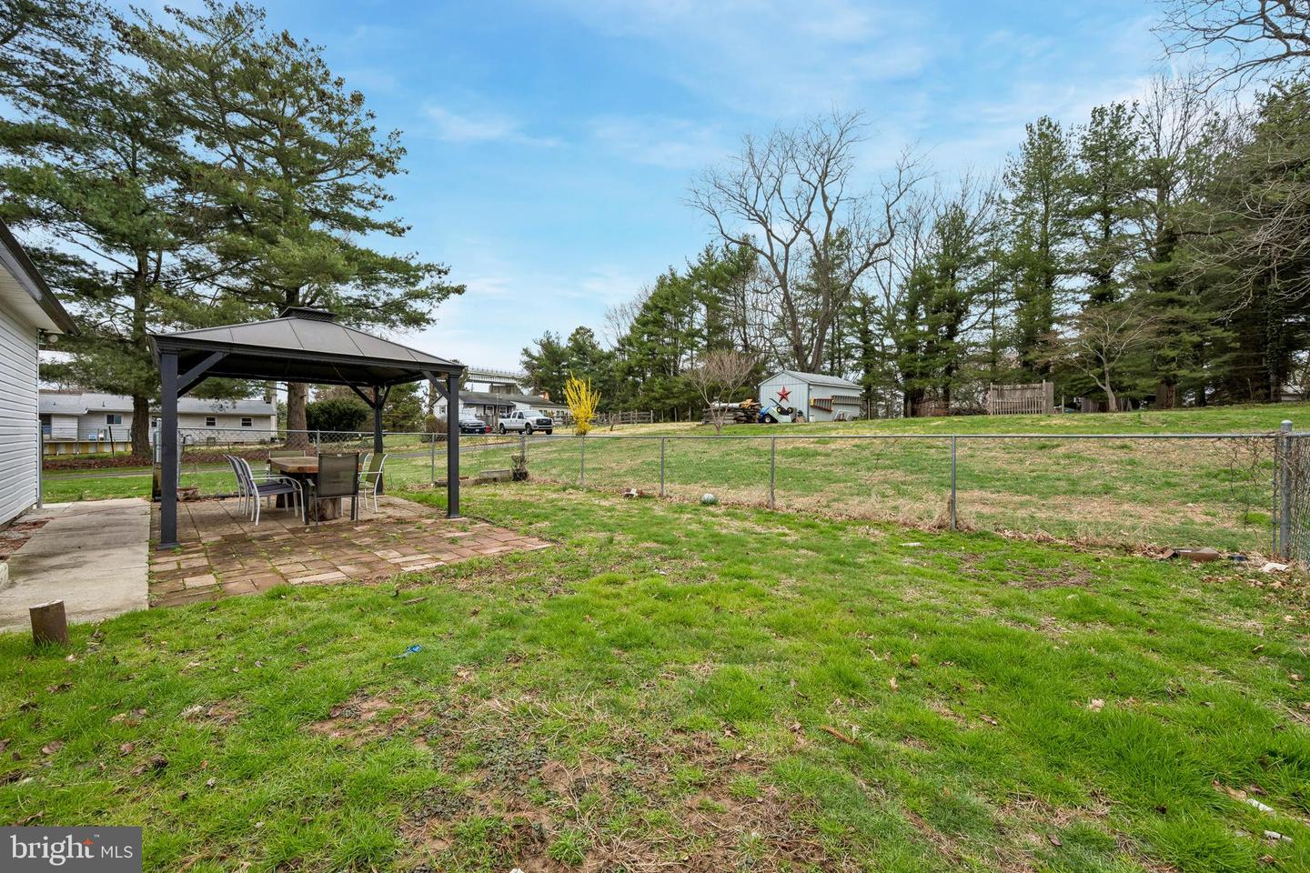 2 Gina Dr Property Photo 25