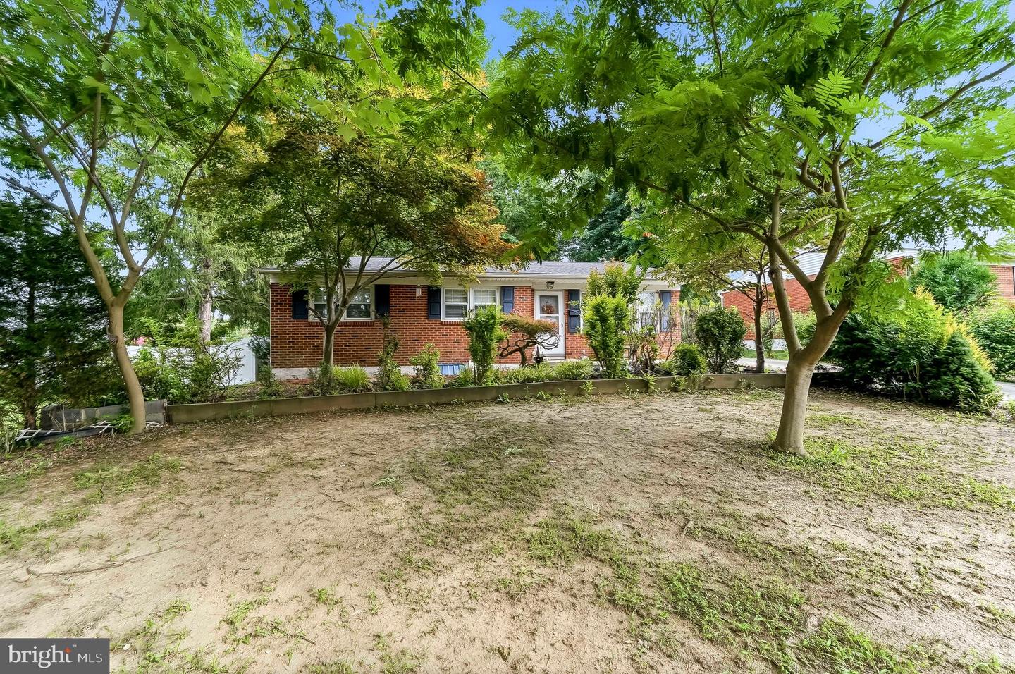 23 Winnwood Rd Property Photo 1