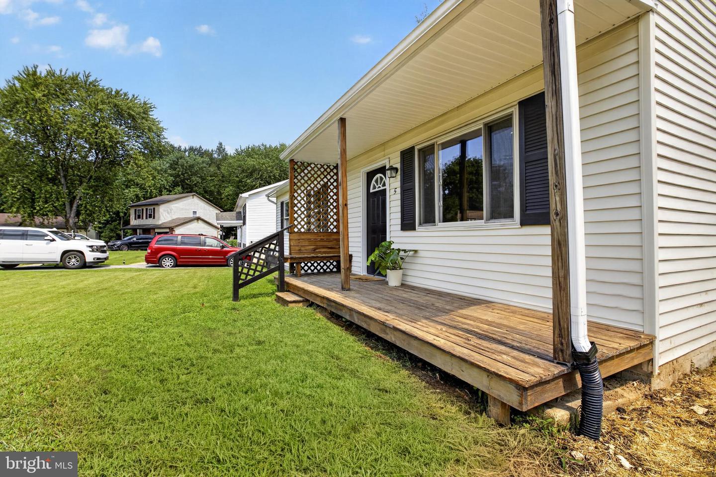 5 Dorsey Ln Property Photo 5