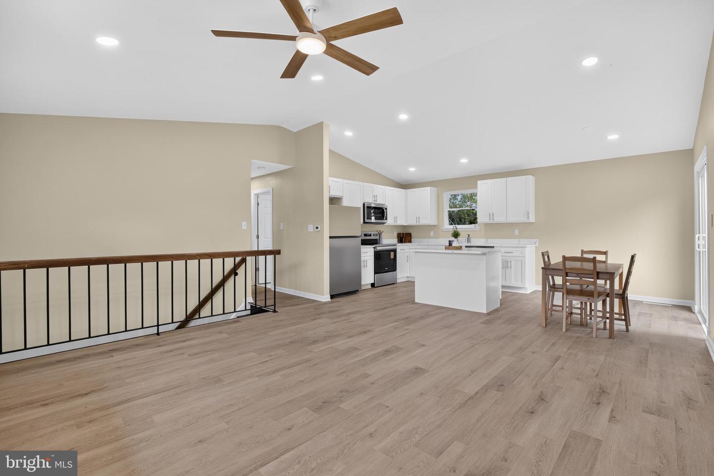 5 Dorsey Ln Property Photo 11