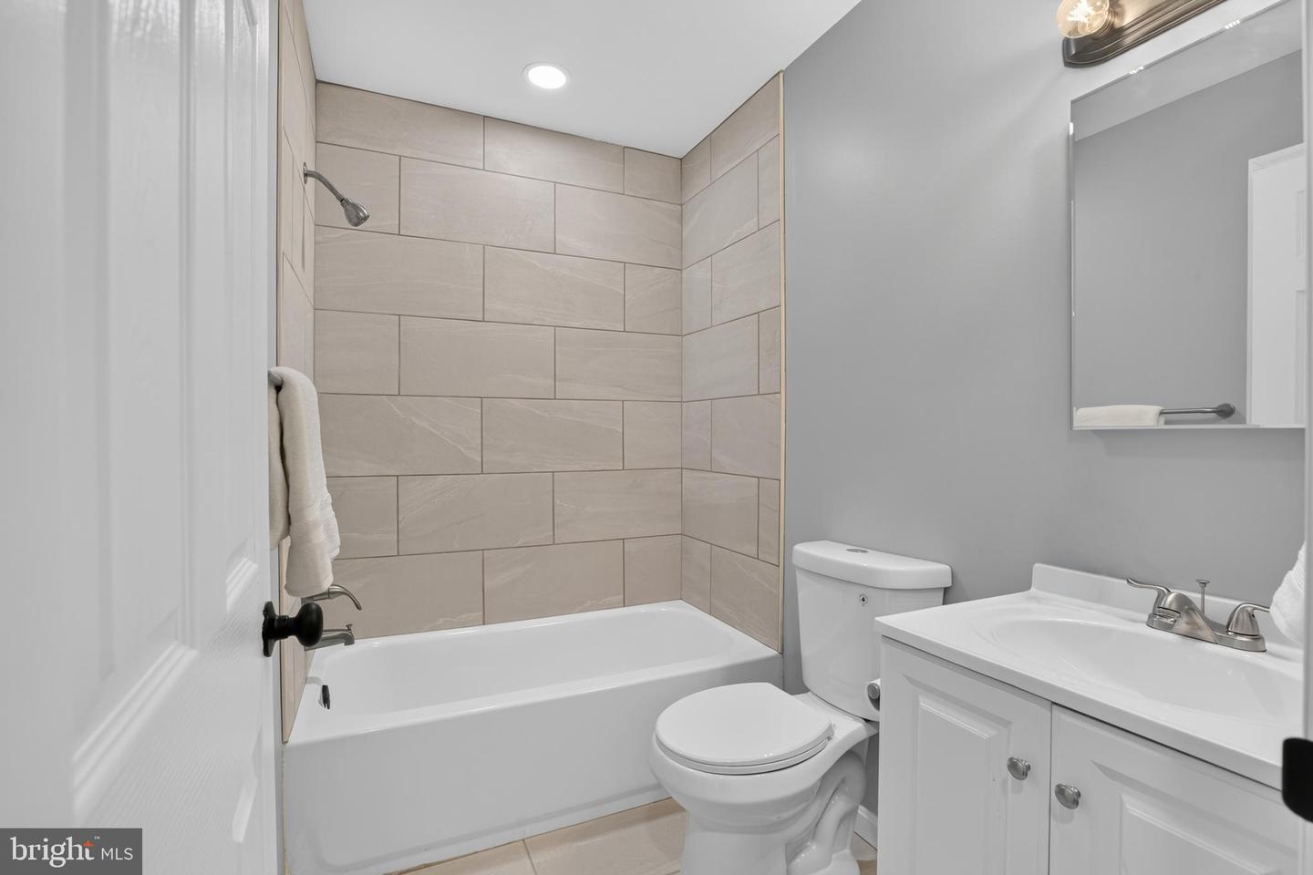 5 Dorsey Ln Property Photo 18