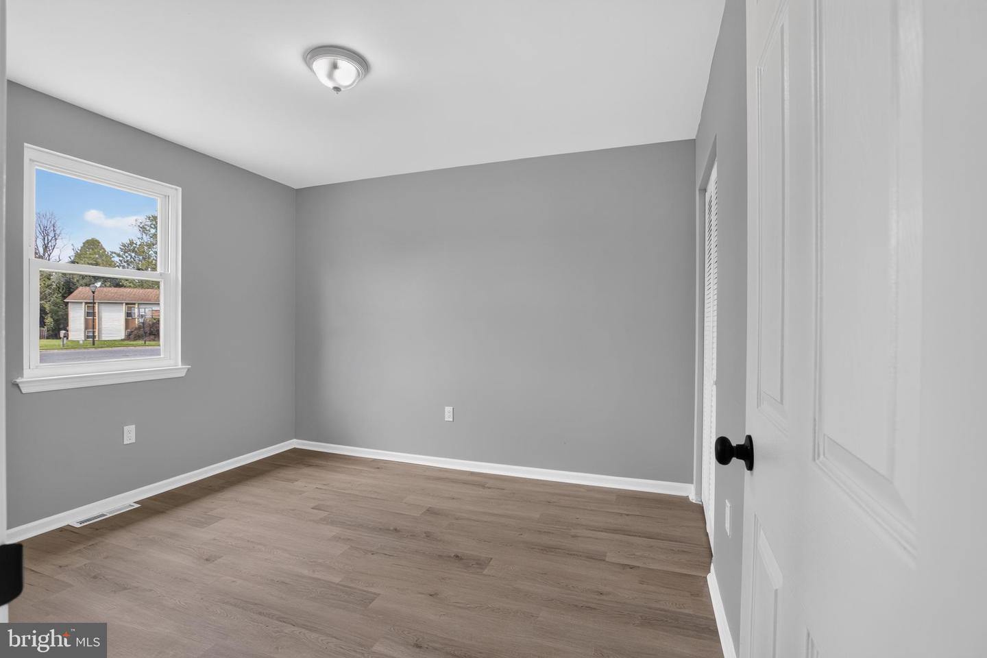 5 Dorsey Ln Property Photo 23