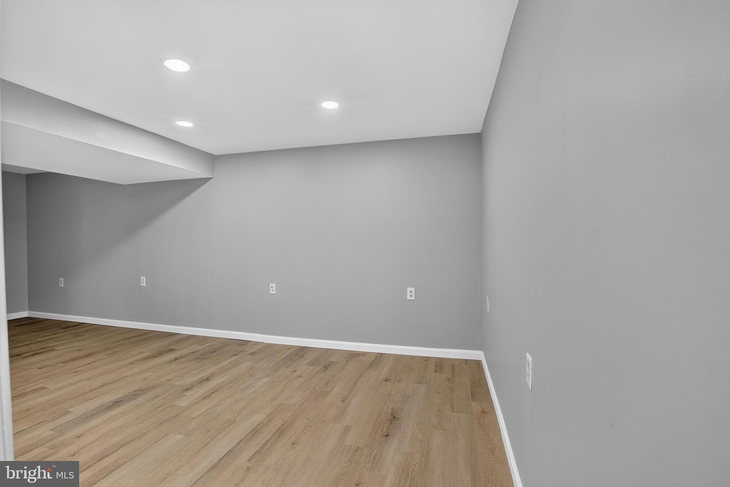 5 Dorsey Ln Property Photo 34