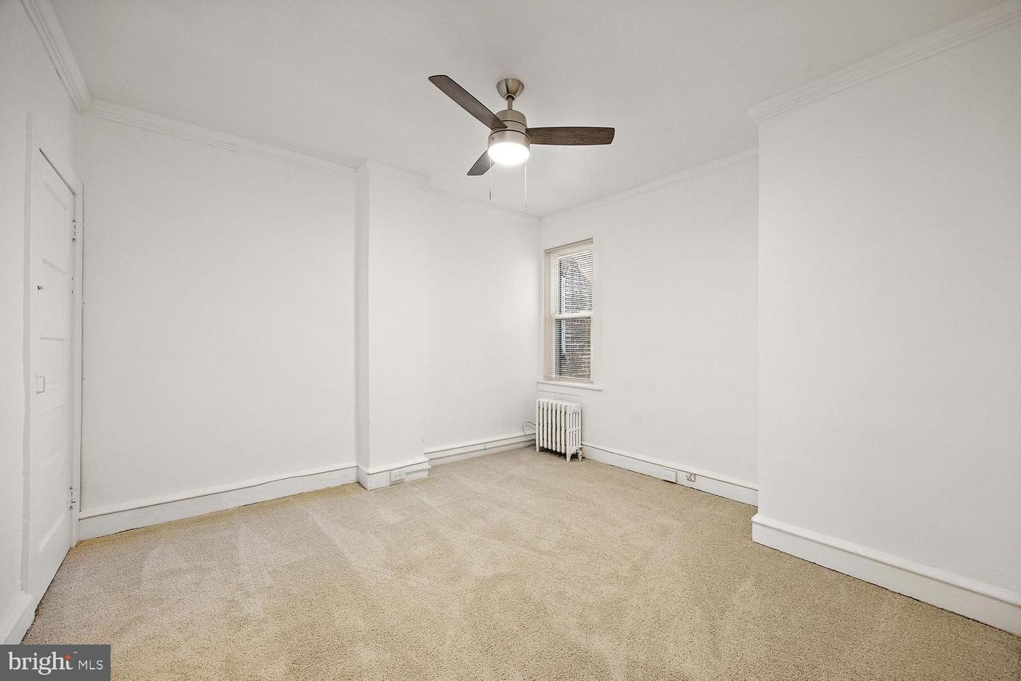 1715 W 8th St Property Photo 8