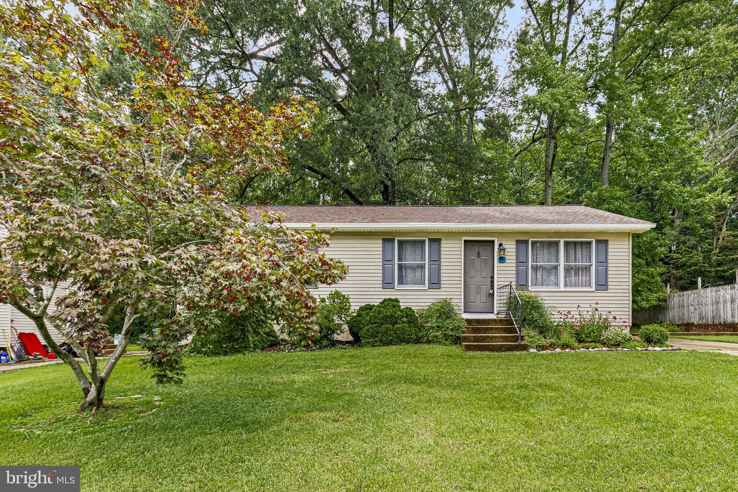 12 GARVEY LN