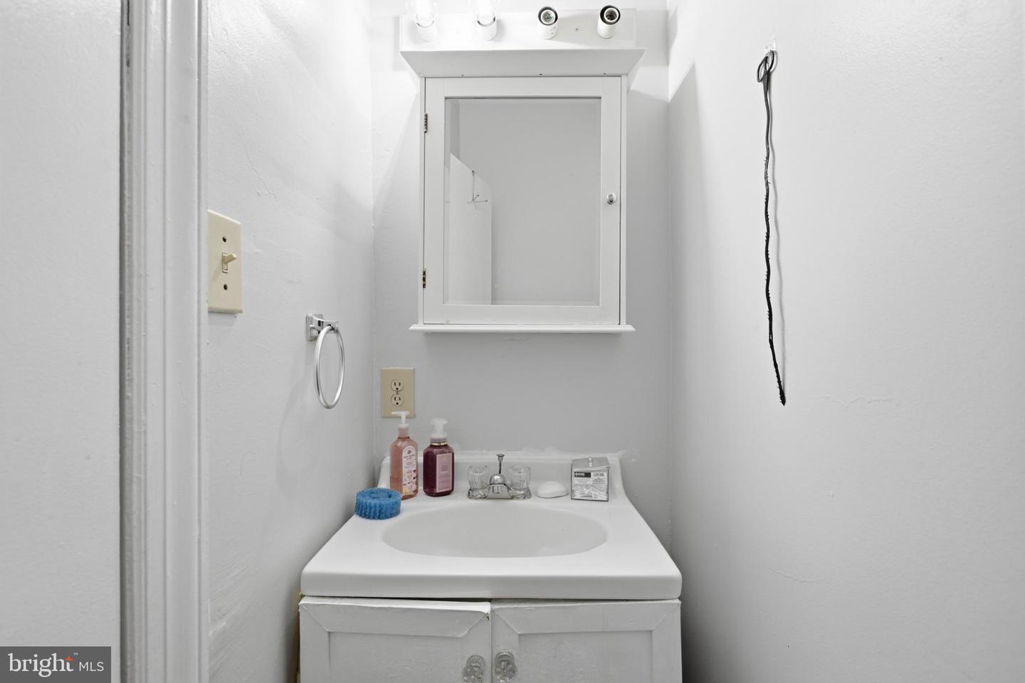 209 N Broom St Property Photo 10