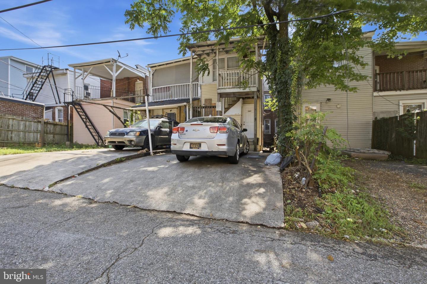 209 N Broom St Property Photo 22