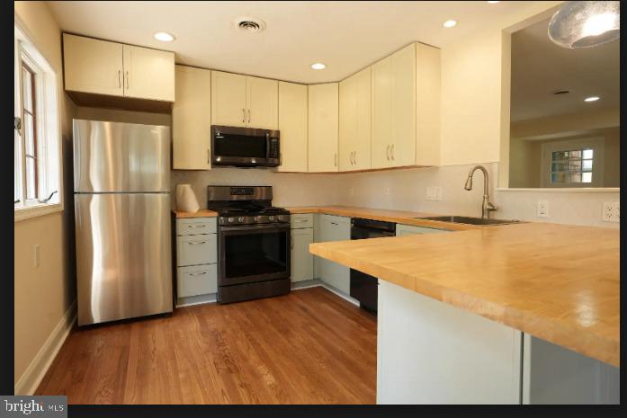 2 Snuff Mill Property Photo 11