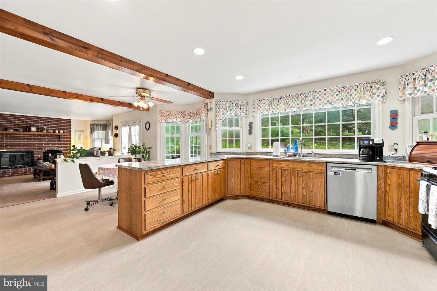 4 Moss Ct Property Photo 8
