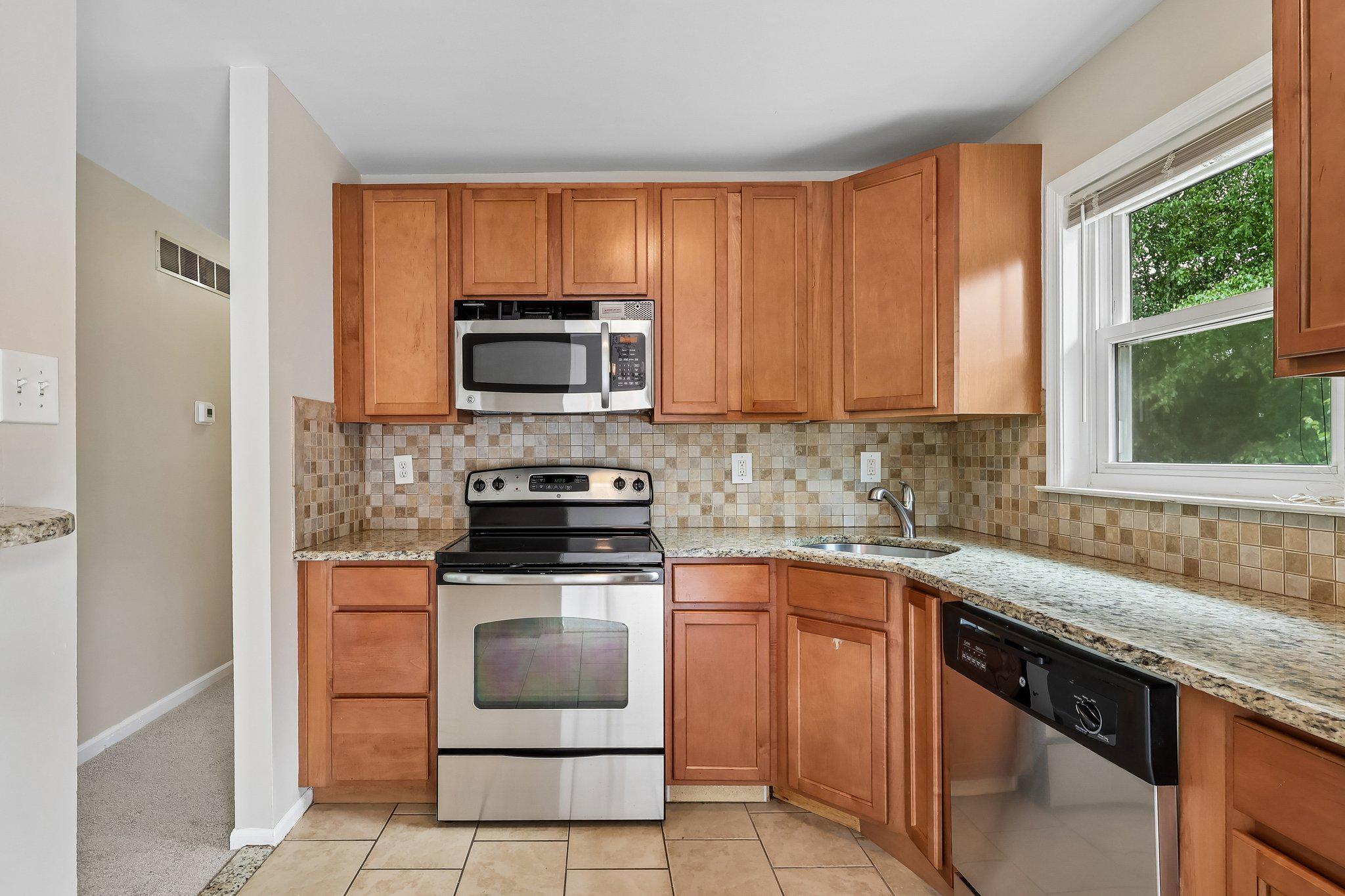 36 Garvey Ln Property Photo 13