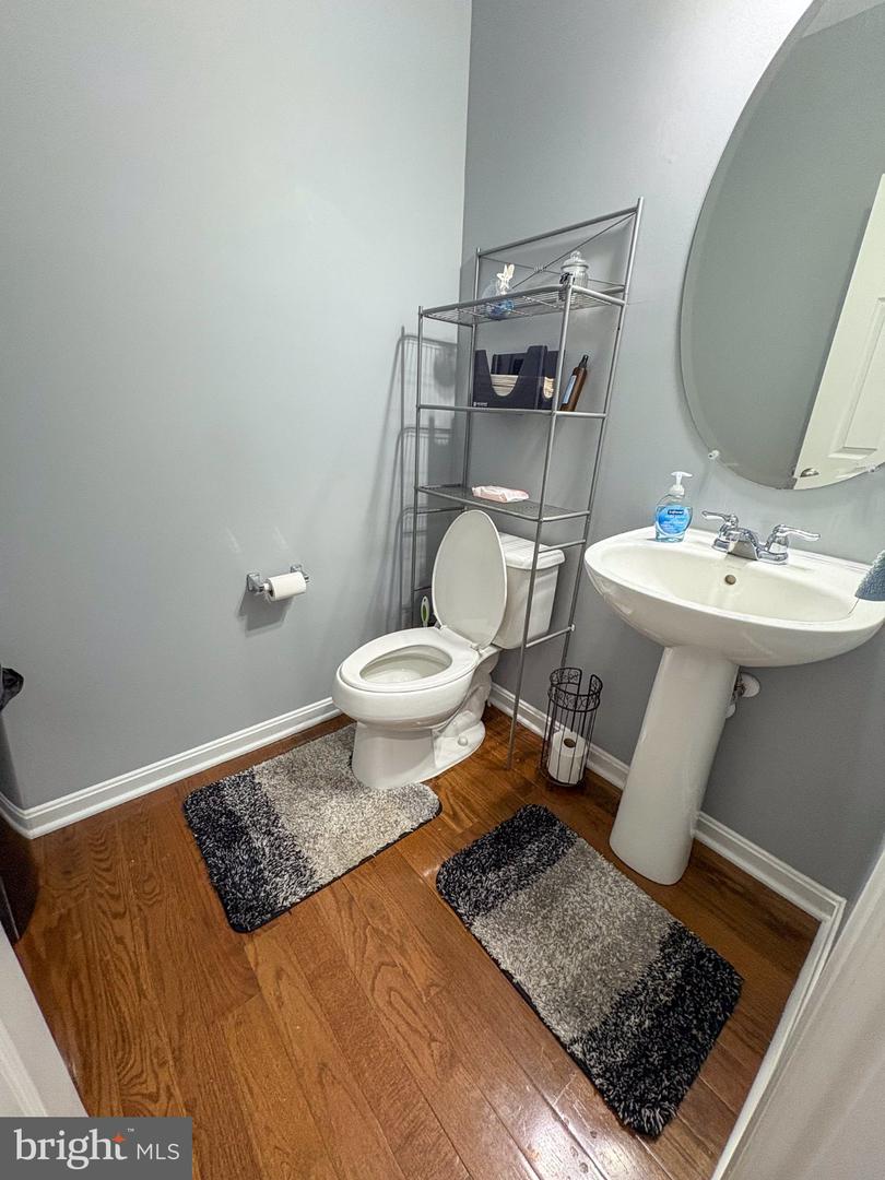 764 Ashington Dr Property Photo 2