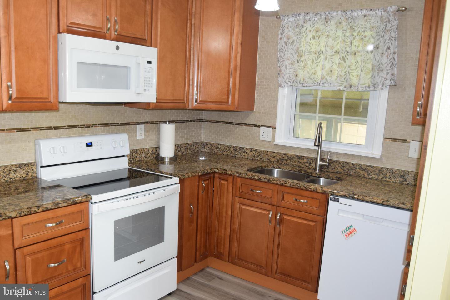 225 Schafer Blvd Property Photo 8