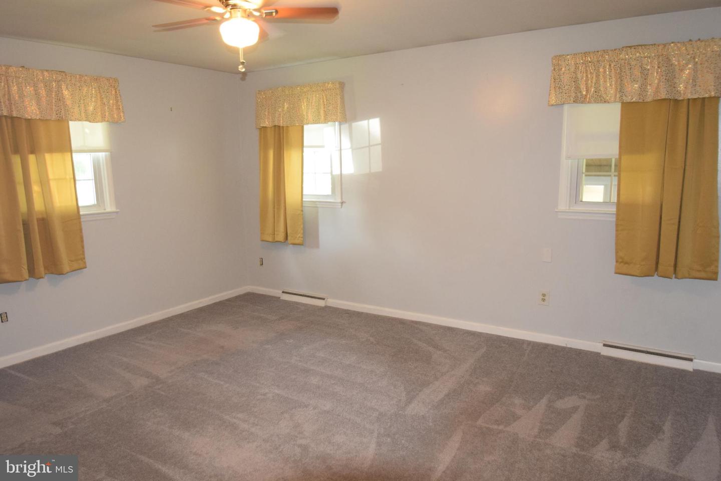 225 Schafer Blvd Property Photo 11