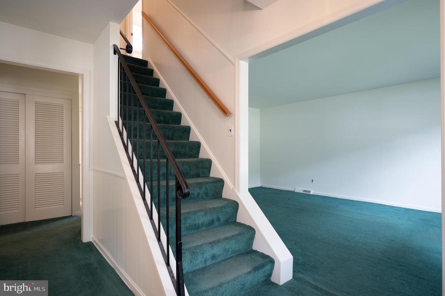 3320 S Rockfield Dr Property Photo 4
