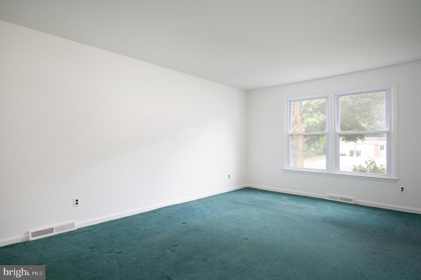 3320 S Rockfield Dr Property Photo 7