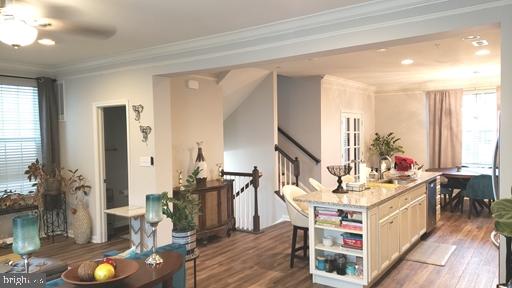 949 Manor Avenue N Property Photo 14