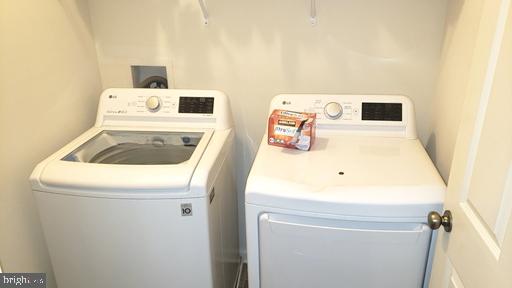 949 Manor Avenue N Property Photo 17