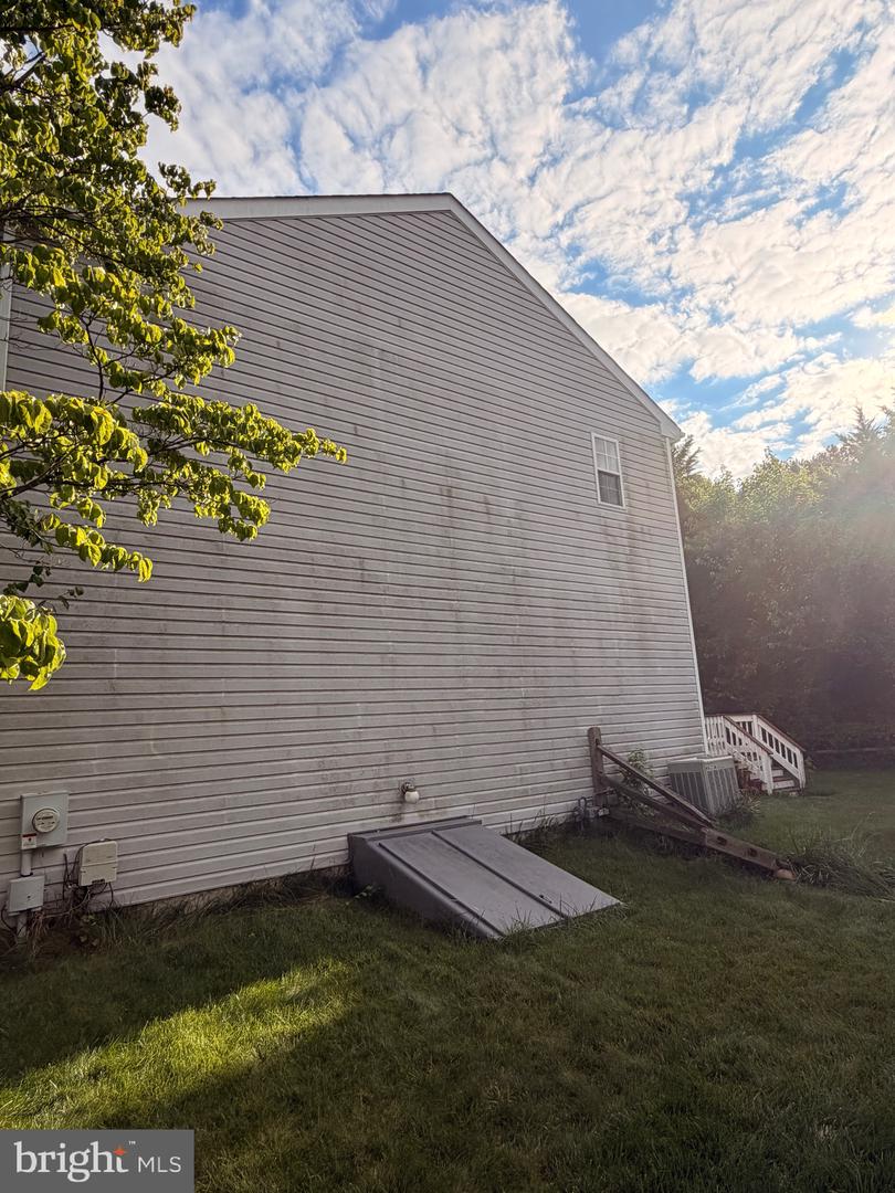 24 Catherine Ct Property Photo 5