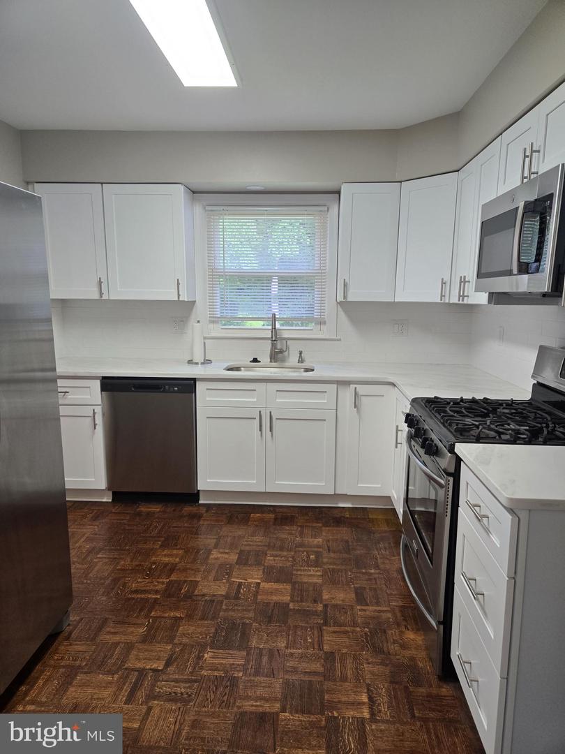 12 Ritter Ln Property Photo 6
