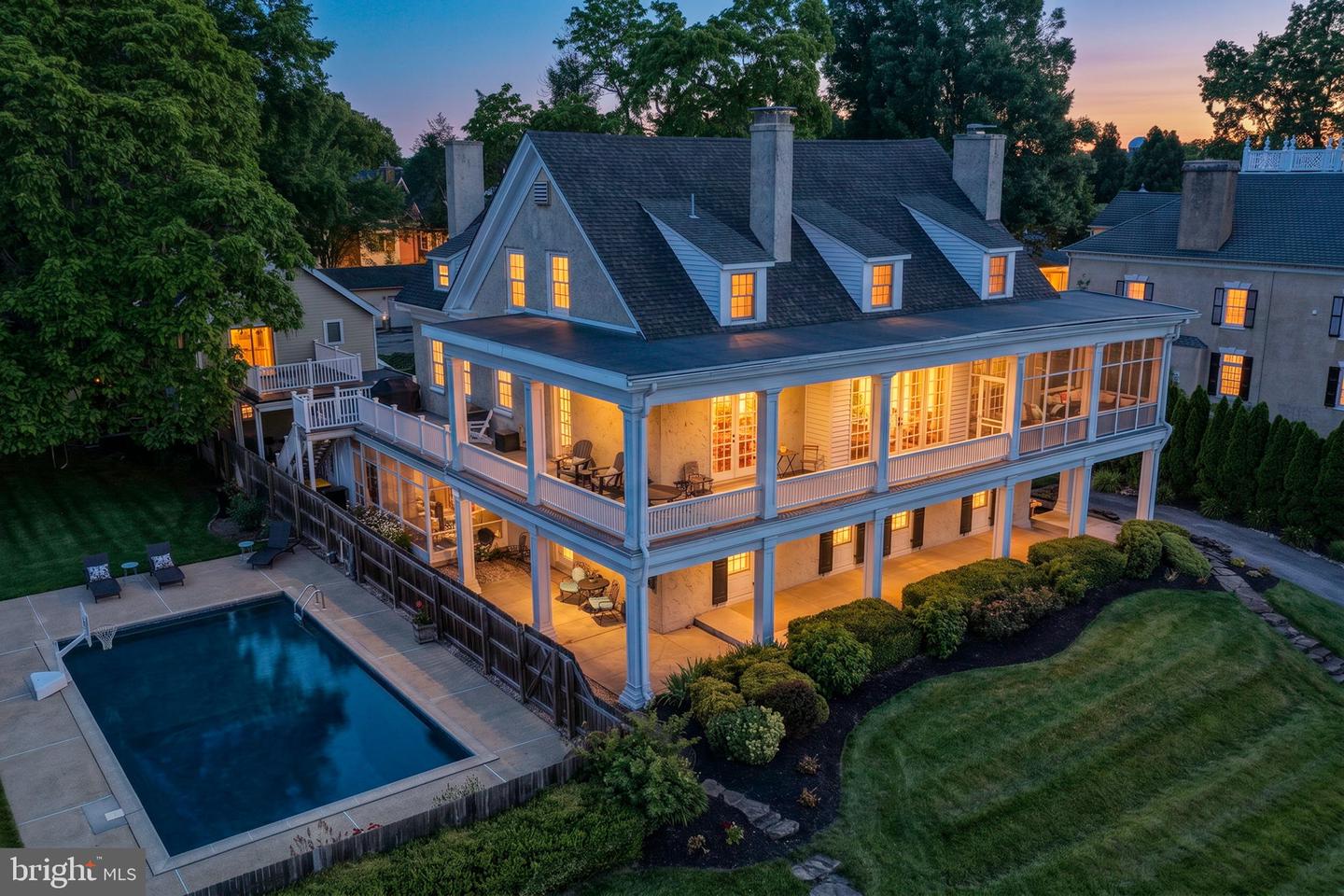 112 The Strand Property Photo 1