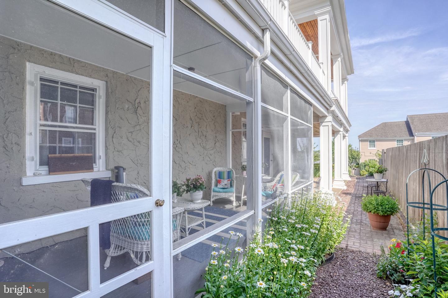 112 The Strand Property Photo 23