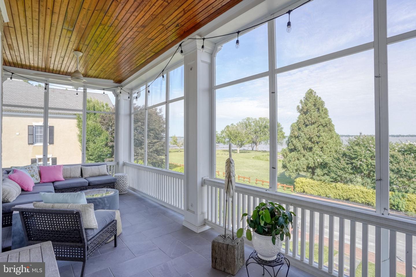 112 The Strand Property Photo 44