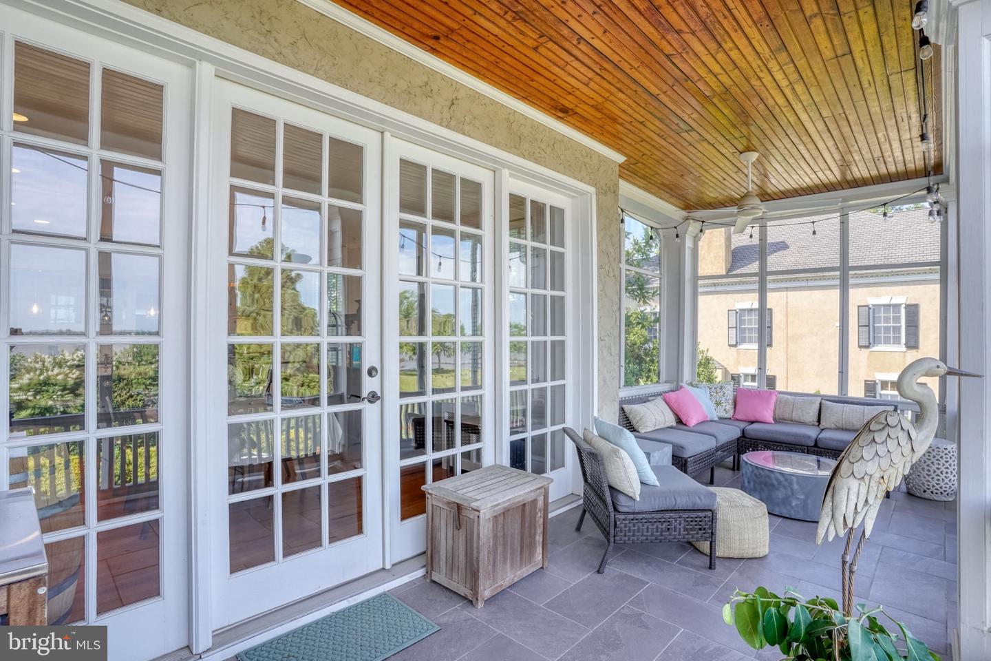 112 The Strand Property Photo 46