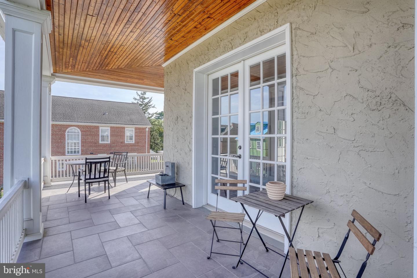 112 The Strand Property Photo 49