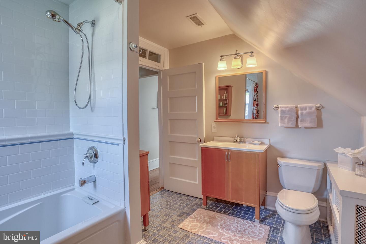 112 The Strand Property Photo 62