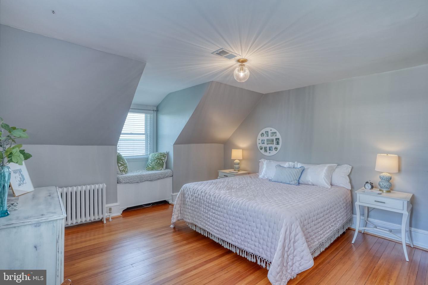 112 The Strand Property Photo 64