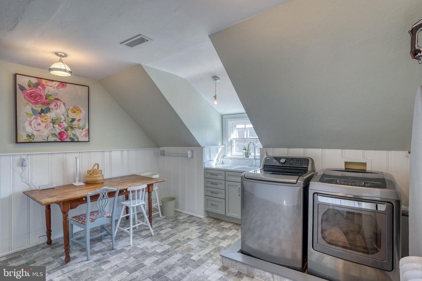 112 The Strand Property Photo 72