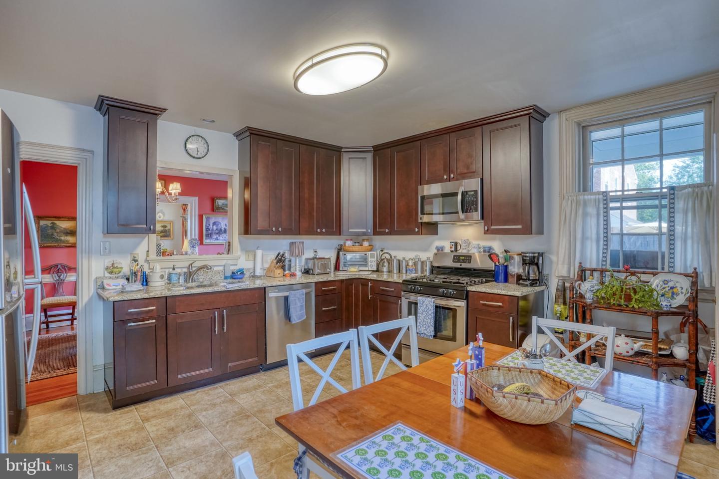 112 The Strand Property Photo 81