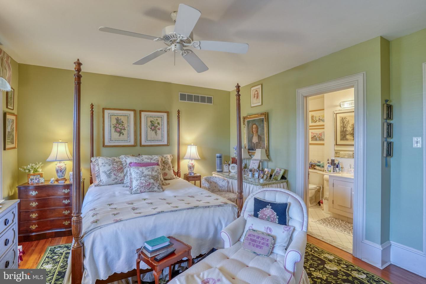 112 The Strand Property Photo 89
