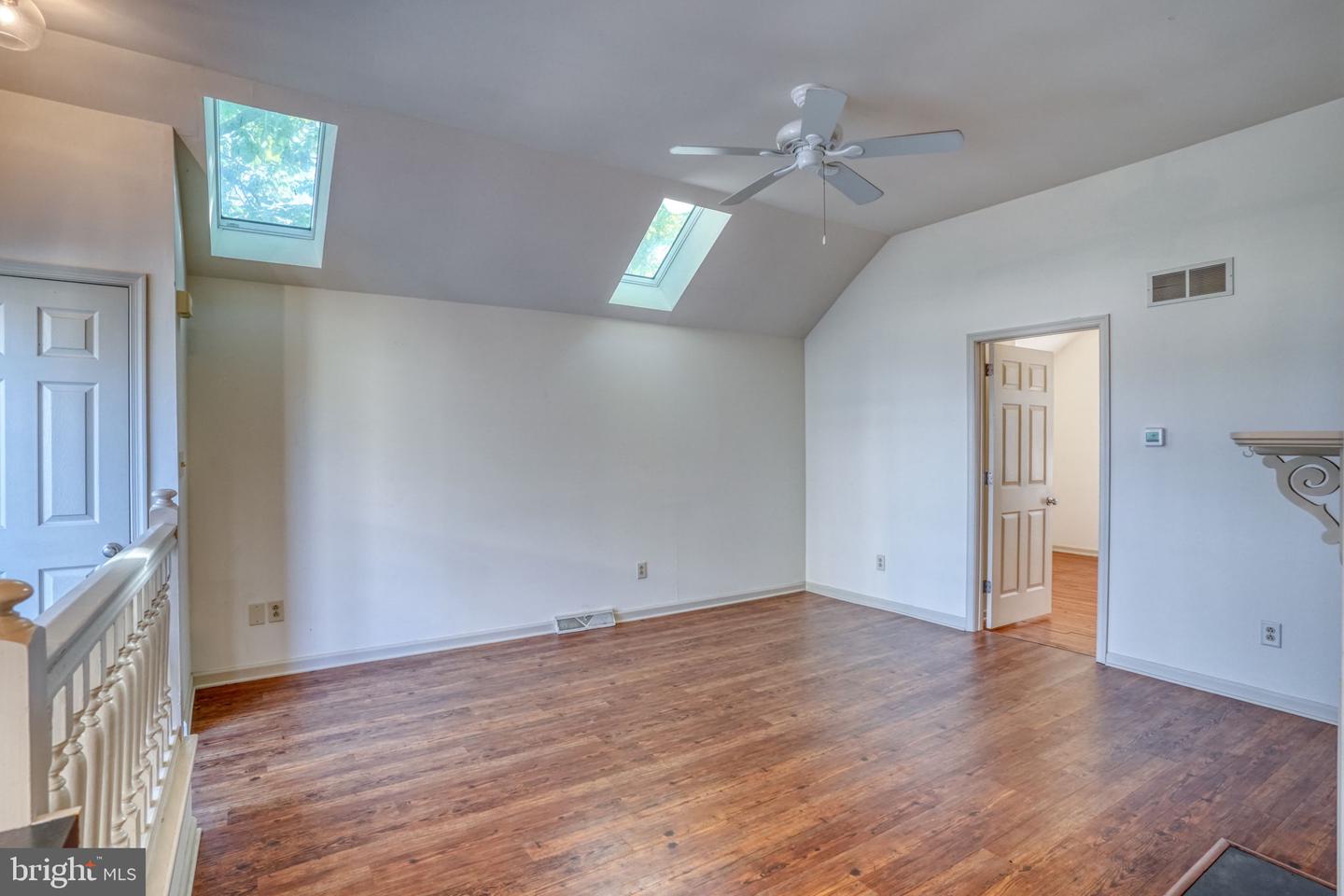 112 The Strand Property Photo 96