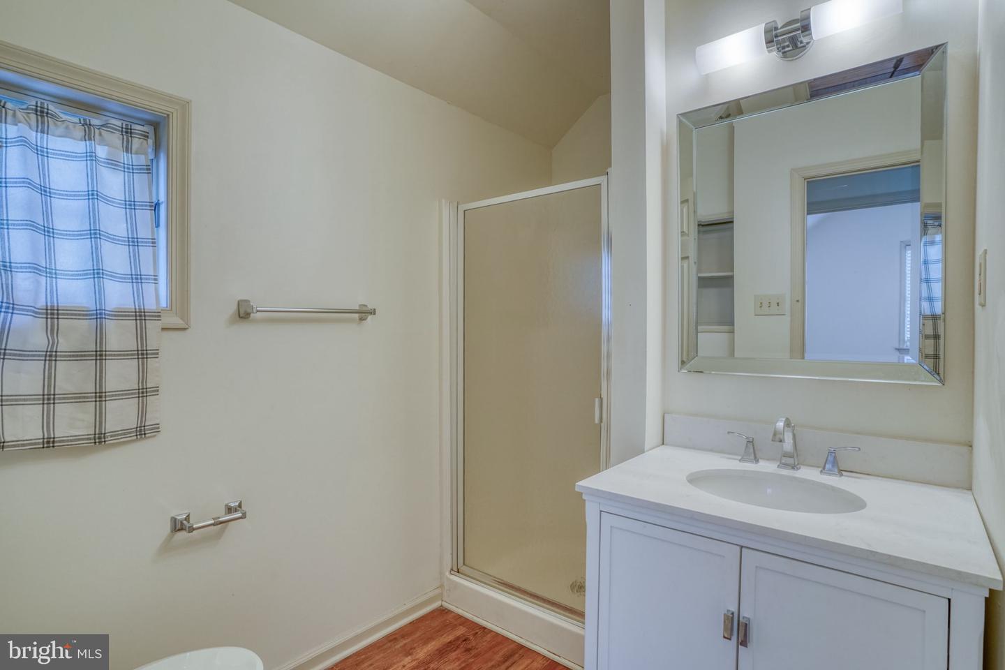 112 The Strand Property Photo 102
