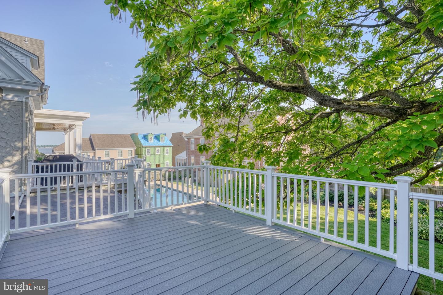 112 The Strand Property Photo 105