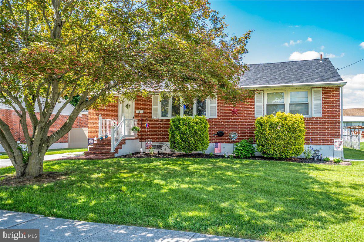 1619 Windsor Ave Property Photo 1