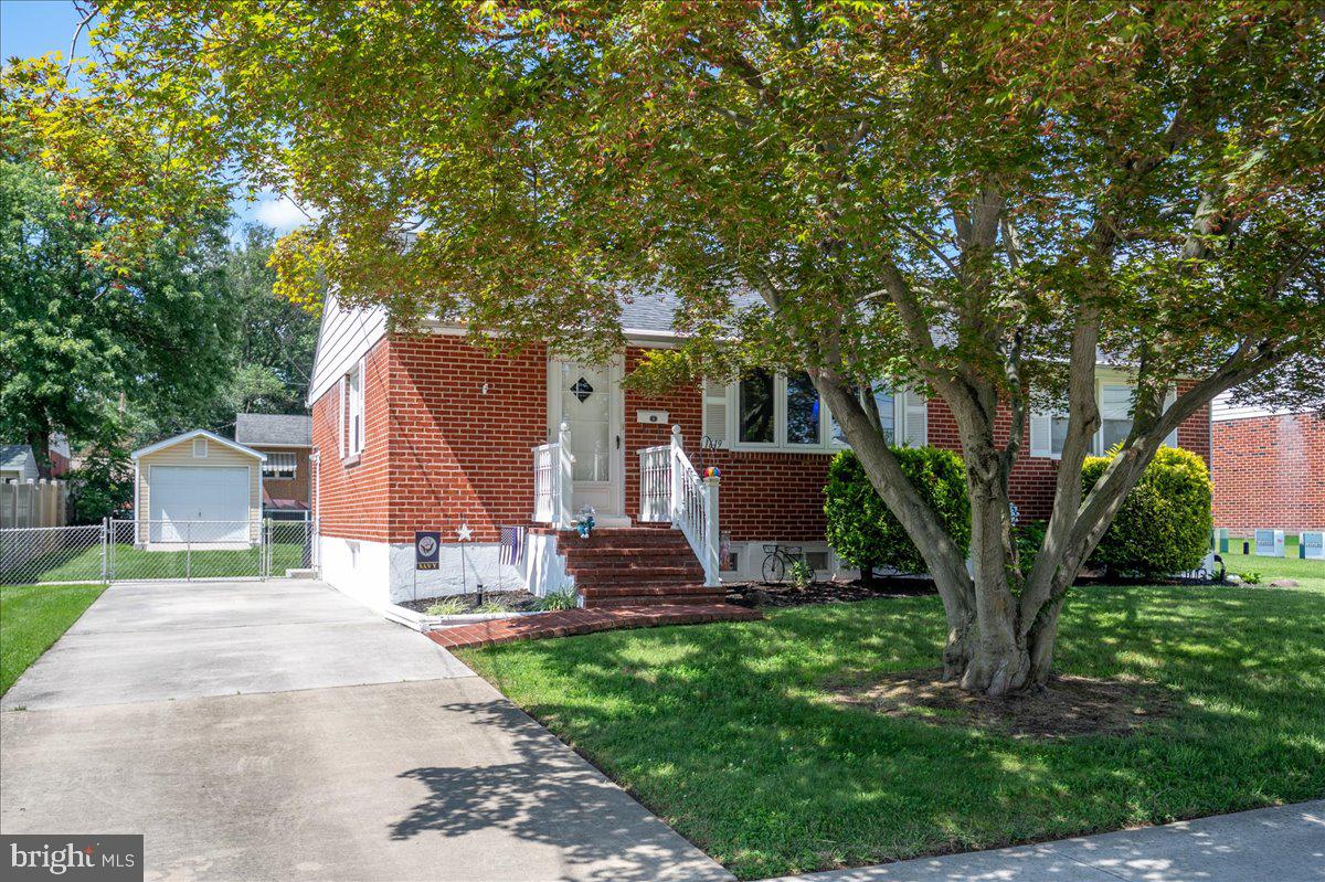 1619 Windsor Ave Property Photo 3