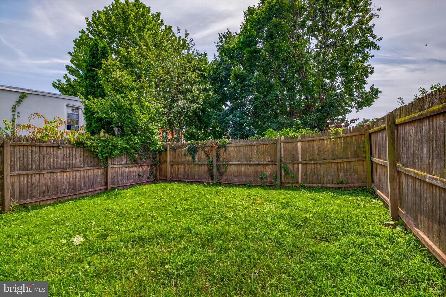 1006 Anchorage St Property Photo 8