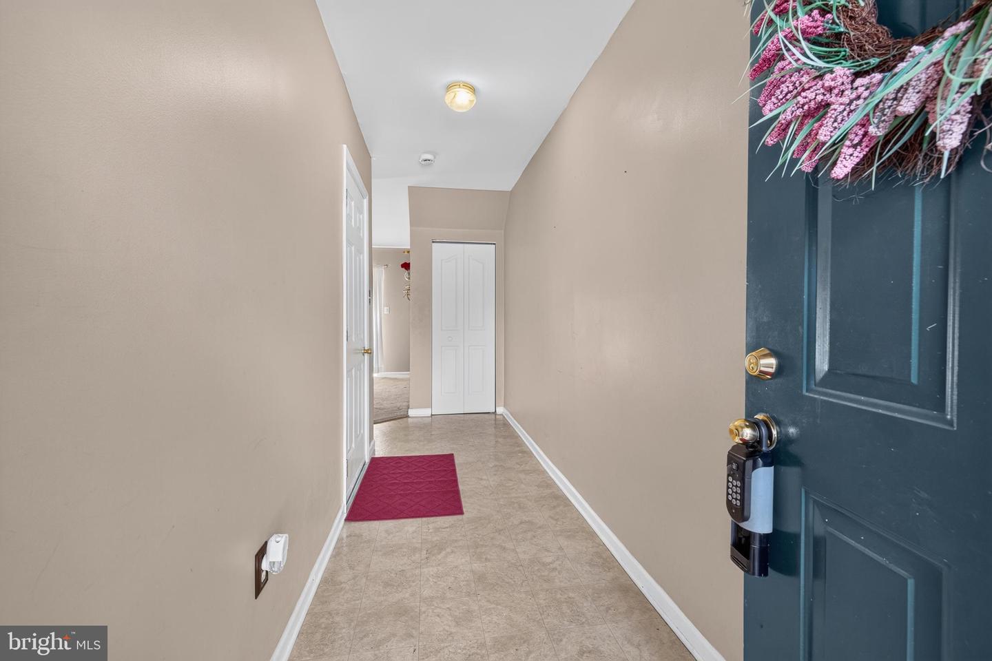 1006 Anchorage St Property Photo 14