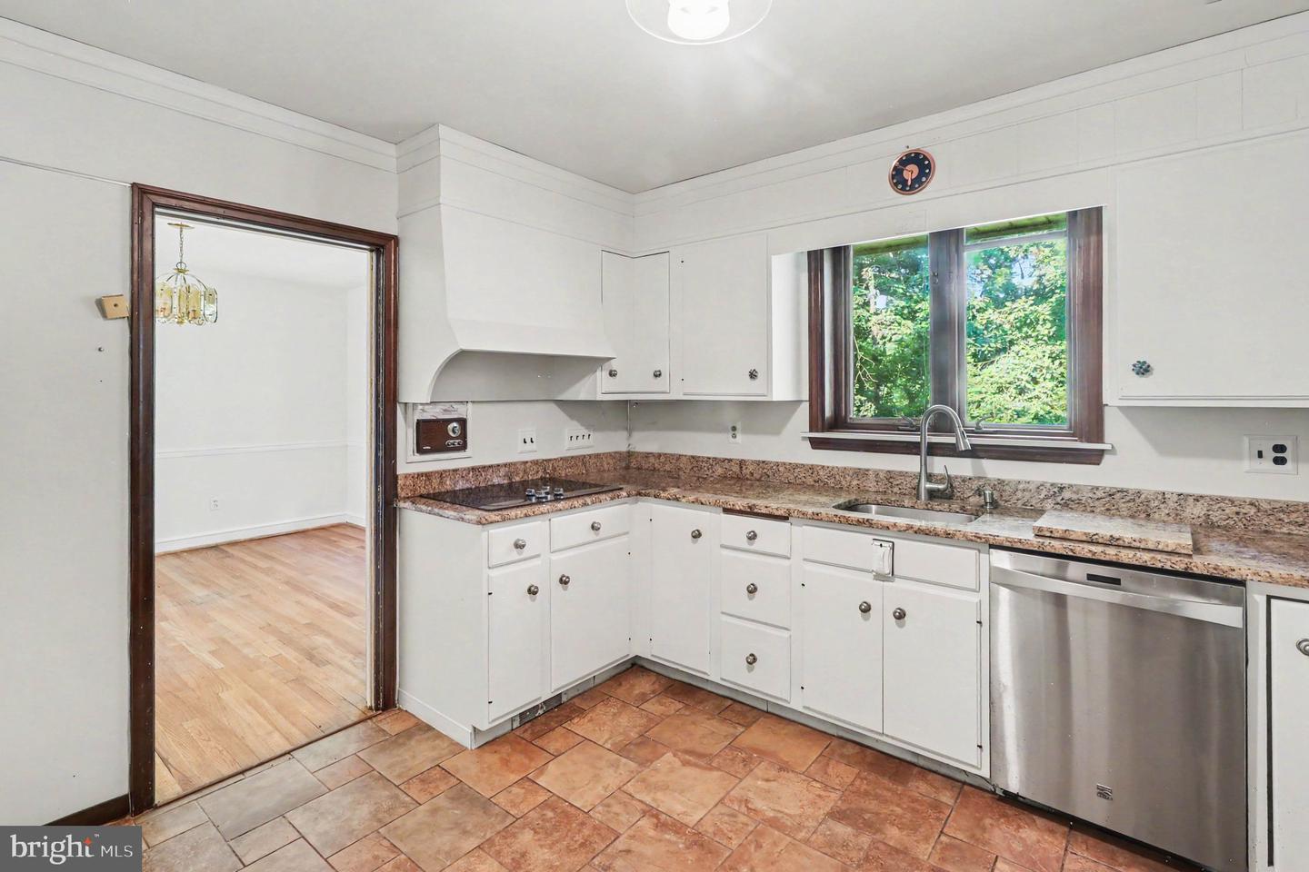 1202 Hillside Blvd Property Photo 13