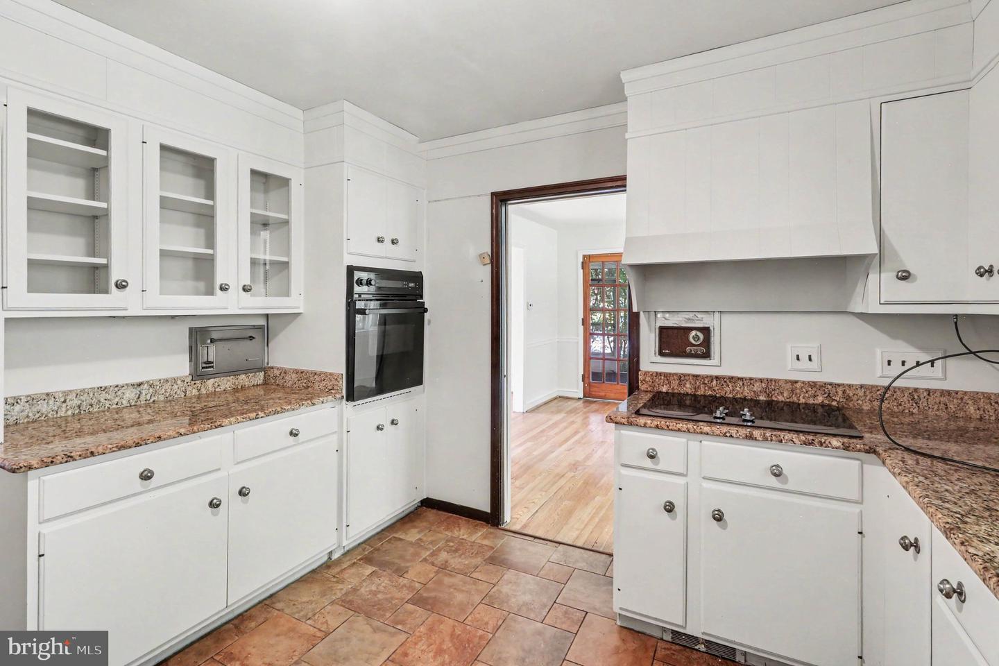 1202 Hillside Blvd Property Photo 14